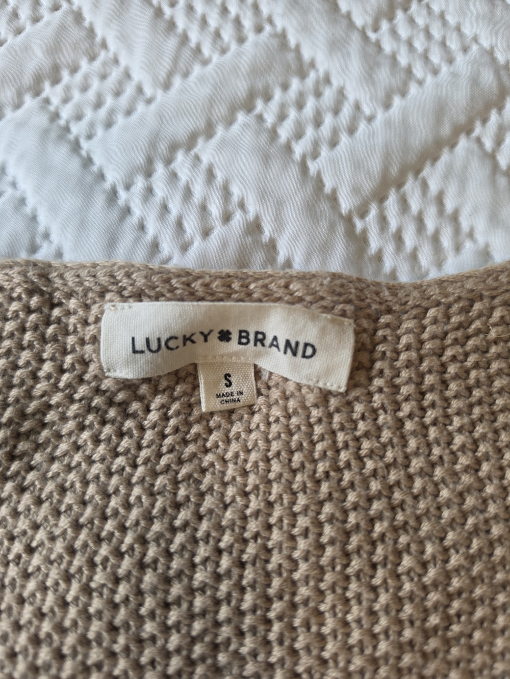 Lucky Brand Women's V-Neck Sweater in Taupe Beige - Picture 3 of 4